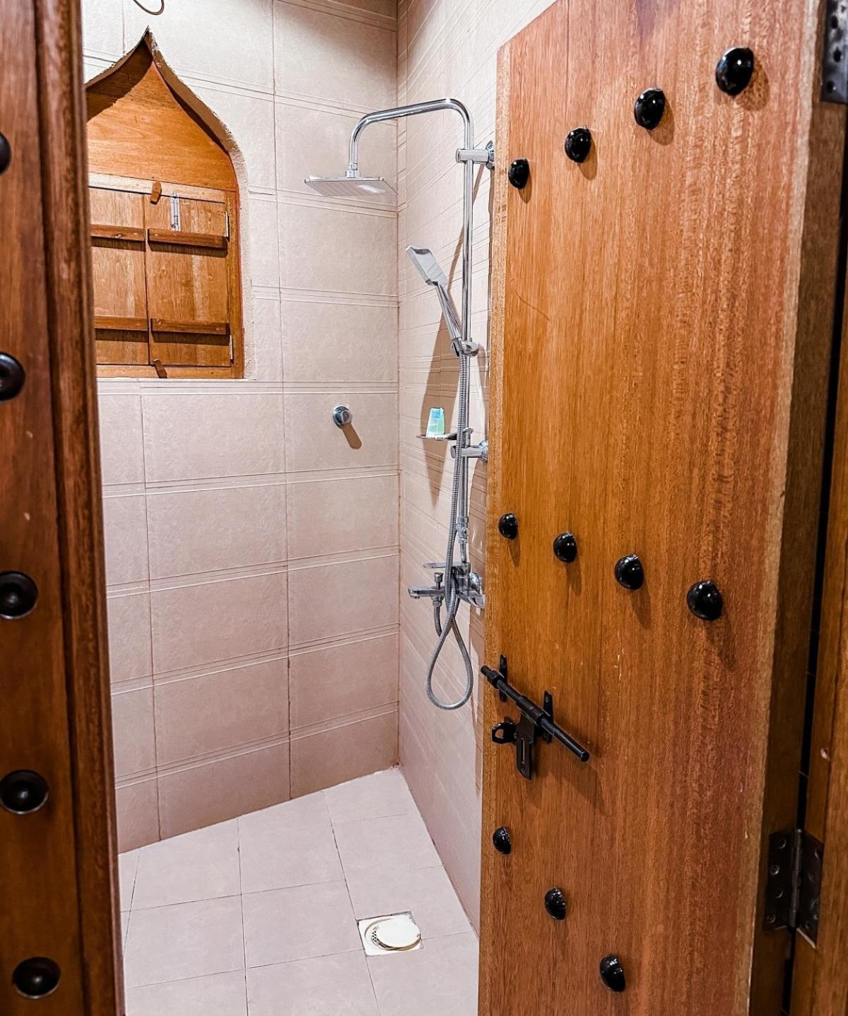 Alaqur View Inn نزل واجهة العقر نزوى‎ المظهر الخارجي الصورة